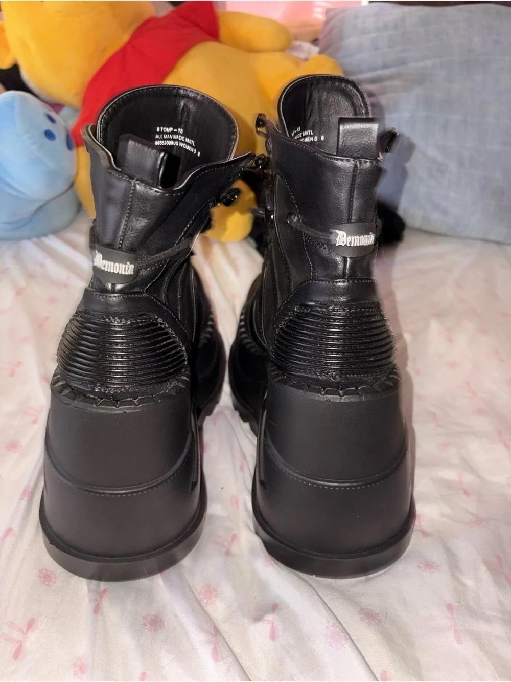Demonia Stomp 13 Women size 8
